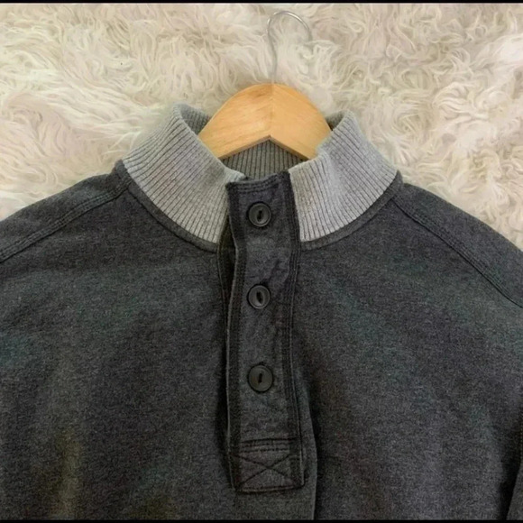Tommy Bahama Grey Pullover Sweatshirt Size Medium - Picture 5 of 6